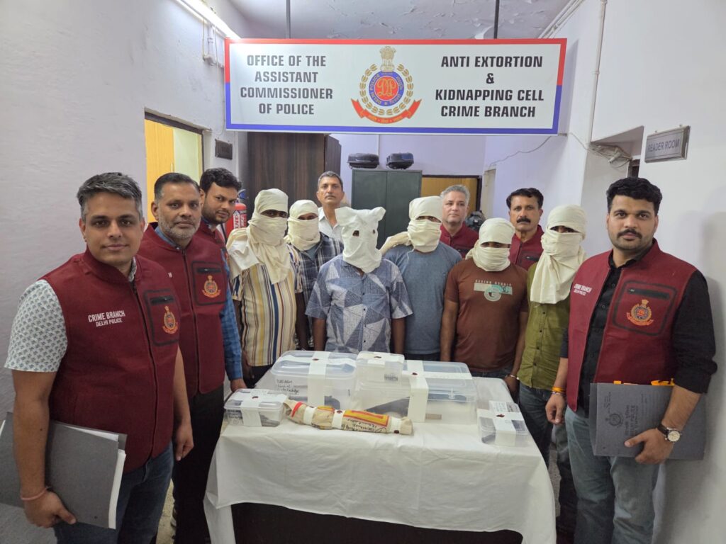 दिल्ली के सरिता विहार में पुलिस और बांग्लादेशी गिरोह के बीच मुठभेड़, कई राउंड फायरिंग के बाद 6 गिरफ्तार