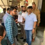 नोएडा: नियमों की धज्जियाँ उड़ा रहे क्लाउड किचन पर प्राधिकरण का चाबुक, लगा 2 लाख का जुर्माना; भारी मात्रा में प्रतिबंधित प्लास्टिक जब्त