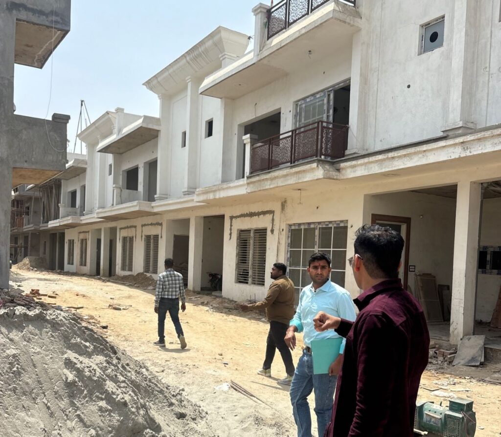 ग्रेटर नोएडा: अवैध निर्माण पर चला प्राधिकरण का चाबुक; वैदपुरा और खोदना कलां में निर्माणाधीन बहुमंजिला इमारतें सील