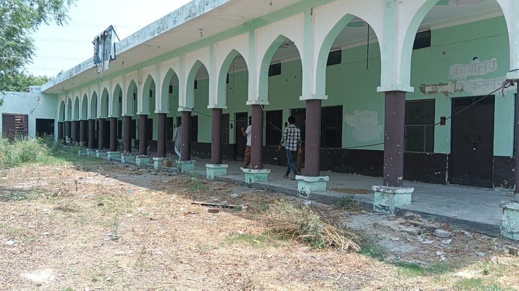 गाजियाबाद में प्रशासन का सख्त एक्शन: मसूरी के कल्लूगढ़ी में अनियमितताओं के चलते मदरसे पर होगी सीलिंग की कार्रवाई