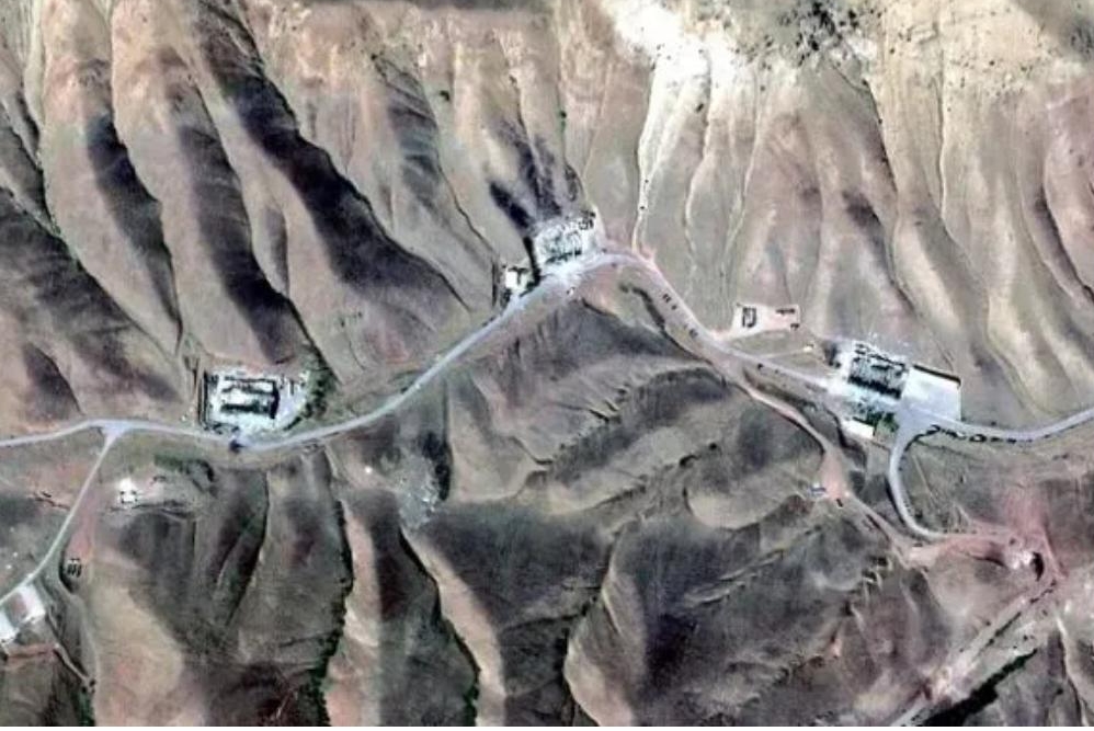 ईरान की नई चाल: बम बनाने योग्य यूरेनियम को सुरंगों में दफन कर बिछाईं बारूदी सुरंगें, अमेरिका के लिए बढ़ी चुनौती