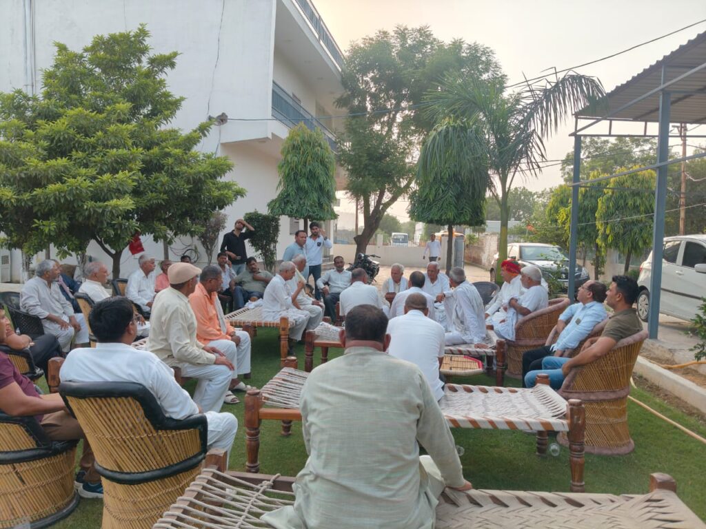 ग्रेटर नोएडा: 4% प्लॉट की मांग को लेकर खैरपुर गुर्जर में महापंचायत, 20 जुलाई को प्राधिकरण पर करेंगे अनशन