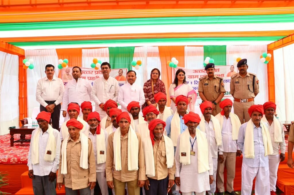 Hapur News : हापुड़ में मुख्यमंत्री के ग्राम प्रहरी सम्मान समारोह का सजीव प्रसारण, उत्कृष्ट प्रहरियों को किया गया सम्मानित