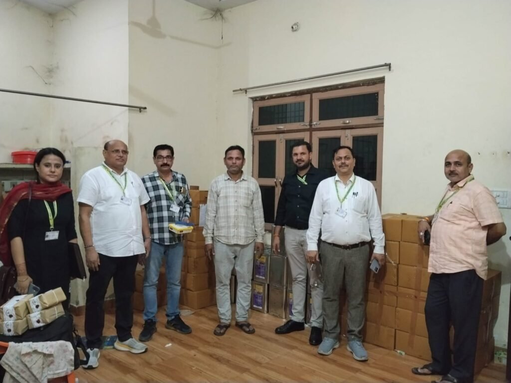 Hapur News : गढ़मुक्तेश्वर में शिव फूड प्रोडक्ट्स पर खाद्य विभाग की छापेमारी, 752 लीटर कुकिंग मीडियम सीज